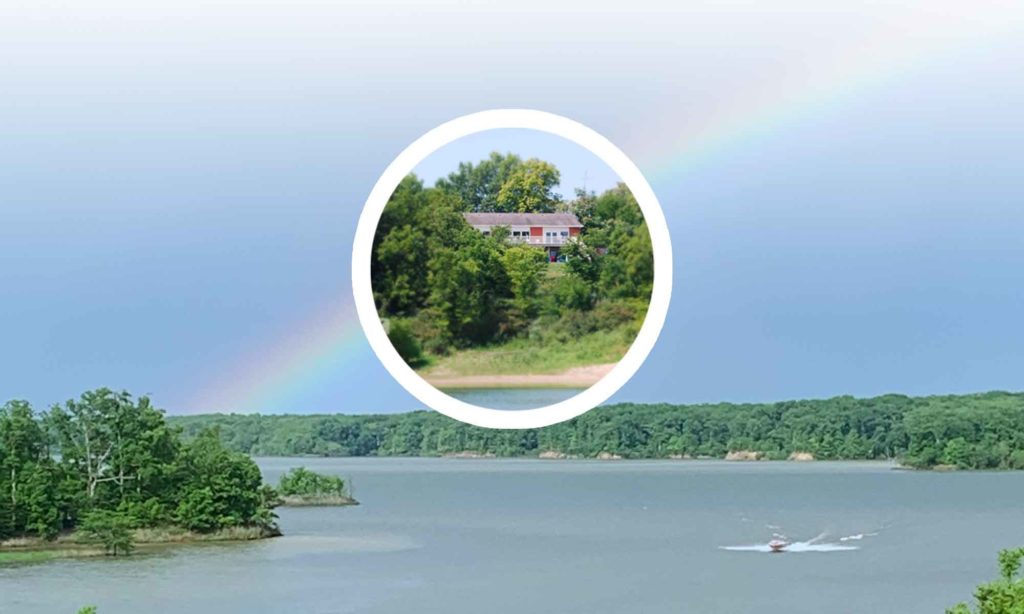 Home Lakehouse on the Cove, Shelbvyville, Illinois